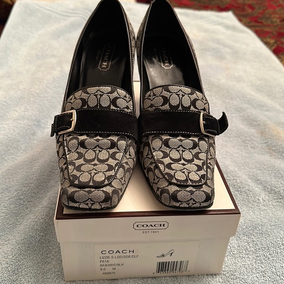 Coach Shoes Coach Lizzie Canvas Leather Signature Monogram Pumps Good Condition Size 9